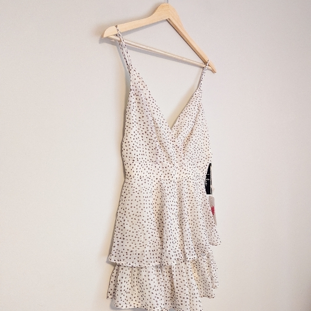Lulu's Neutral Ruffle Romper - Picture 5 of 6